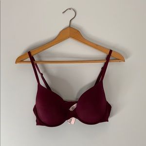 Victoria’s Secret t-shirt bra
